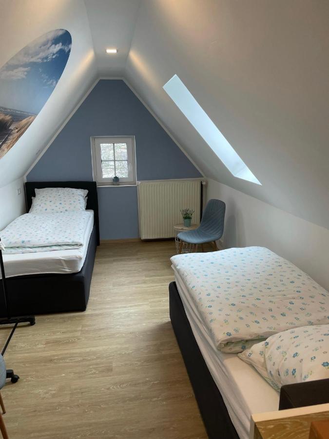 Jahn Apartment *